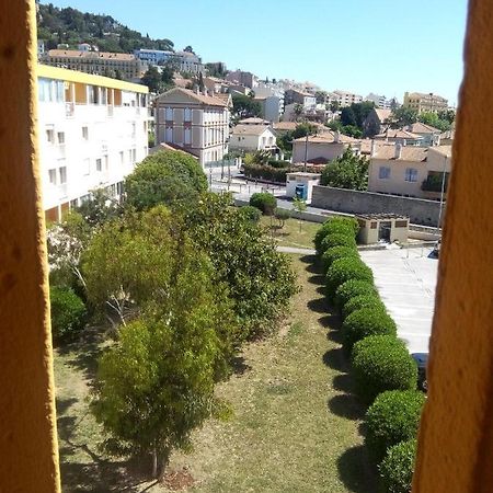 Appartement En Duplex Au 3Ieme Etage Sans Ascenseur Hyères Exteriör bild